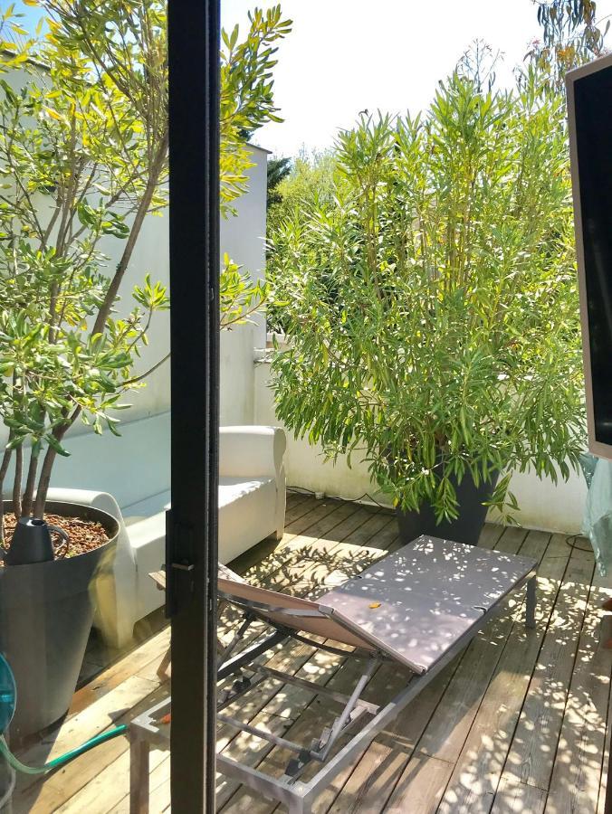 Aux Terrasses Bed & Breakfast Бордо Екстериор снимка